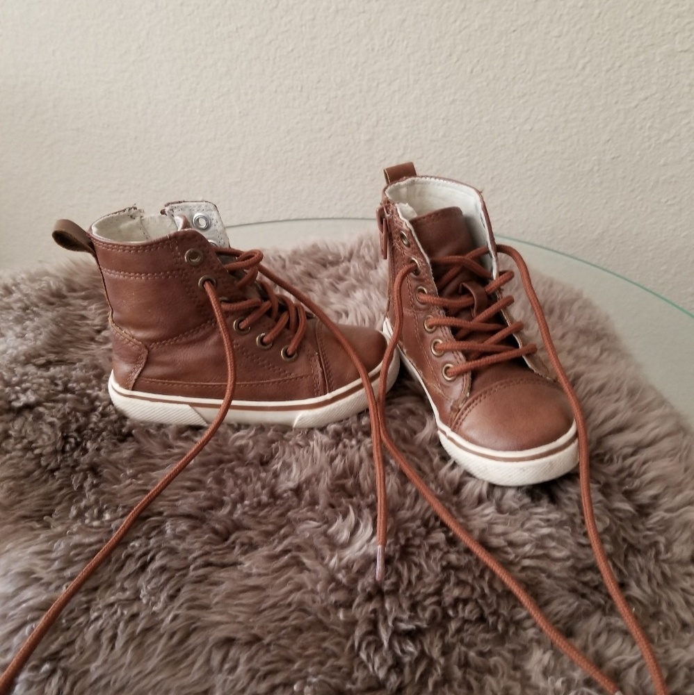 KoalaKids Sz 5 Brown Zip-Up Boots